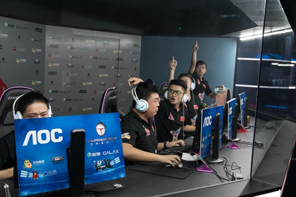 但却极为关 但却极为关